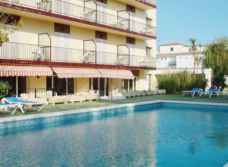 Hotel Picasso Торроэлья-де-Монгри Экстерьер фото