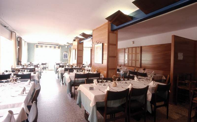 Hotel Picasso Торроэлья-де-Монгри Экстерьер фото