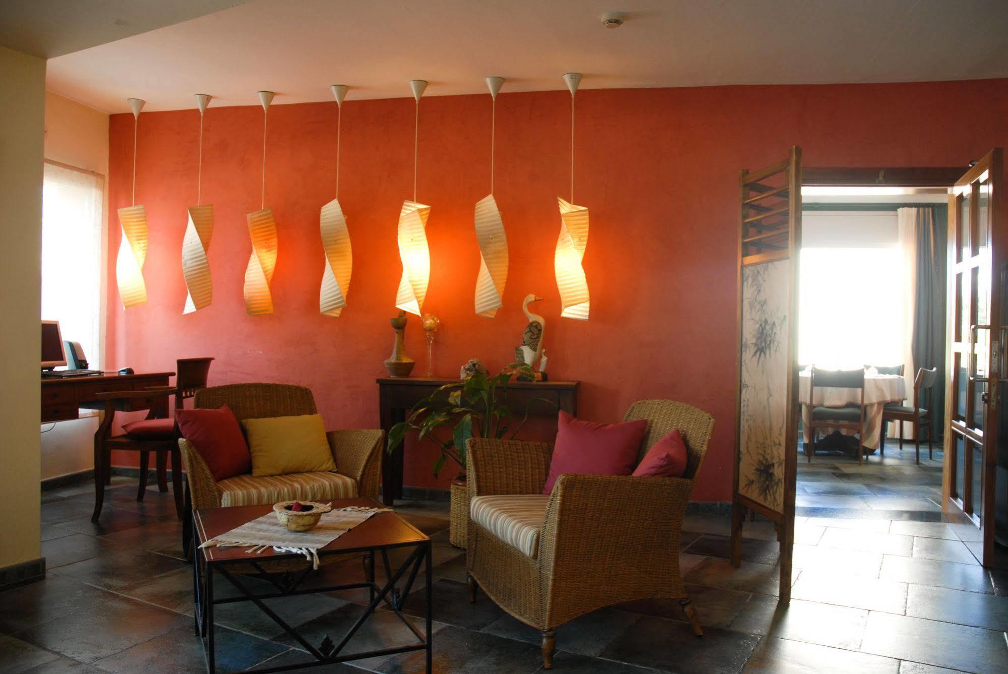 Hotel Picasso Торроэлья-де-Монгри Экстерьер фото